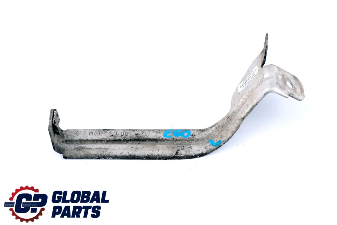 Halter Wärmeschutzblech Links für BMW 5 6 er E60 E61 E63 E64 mit Teilenummer 7039129 BMW 5 6 er E60 E61 E63 E64 Halter Wärmeschutzblech Links - SKU 7039129 - Teilenummer 7039129