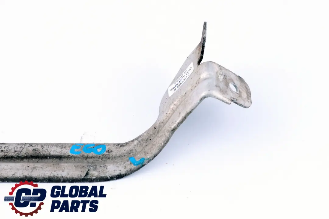 Uchwyt Osłony Termicznej Lewy do BMW E60 E61 E63 E64 o numerze 7039129 BMW E60 E61 E63 E64 Uchwyt Osłony Termicznej Lewy - SKU 7039129 - Numer Części 7039129