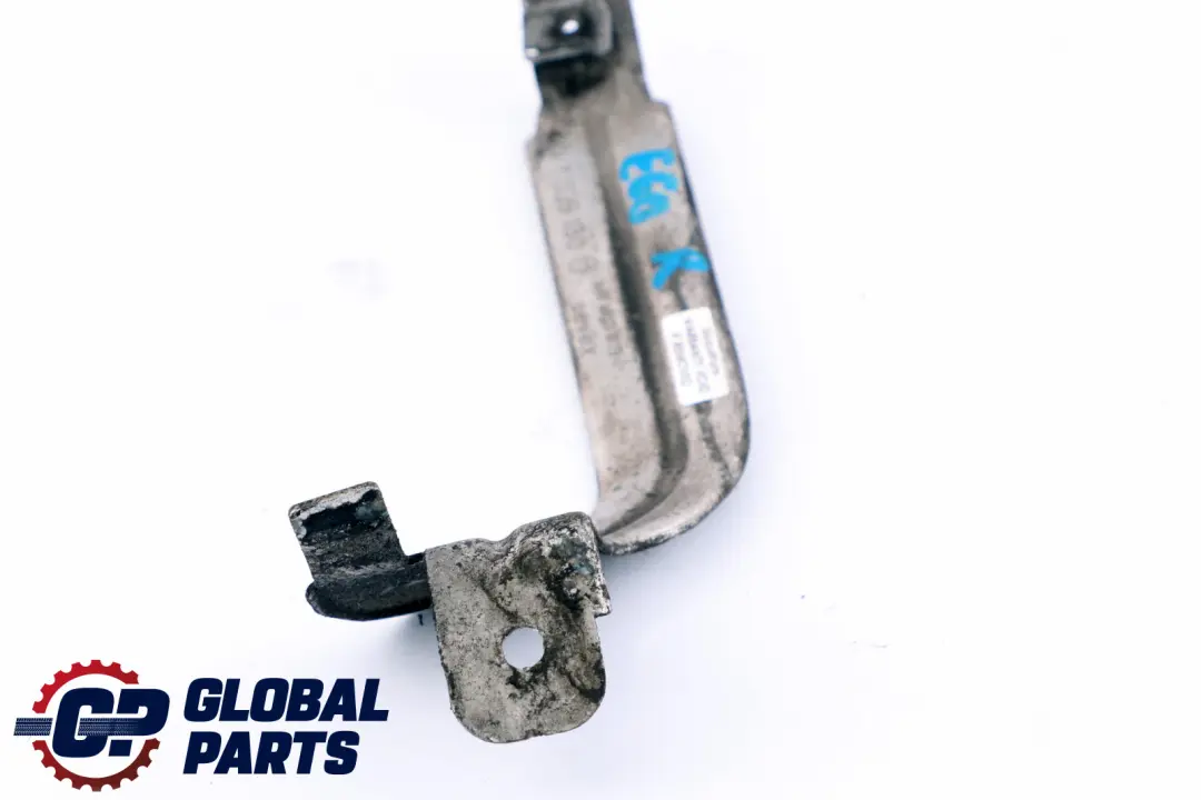 Lamina De proteccion t?rmica derecha para BMW E60 E61 E60N E64 con número de pieza 7039130 BMW E60 E61 E60N E64 Lamina De proteccion t?rmica derecha - SKU 7039130 - Número de pieza 7039130