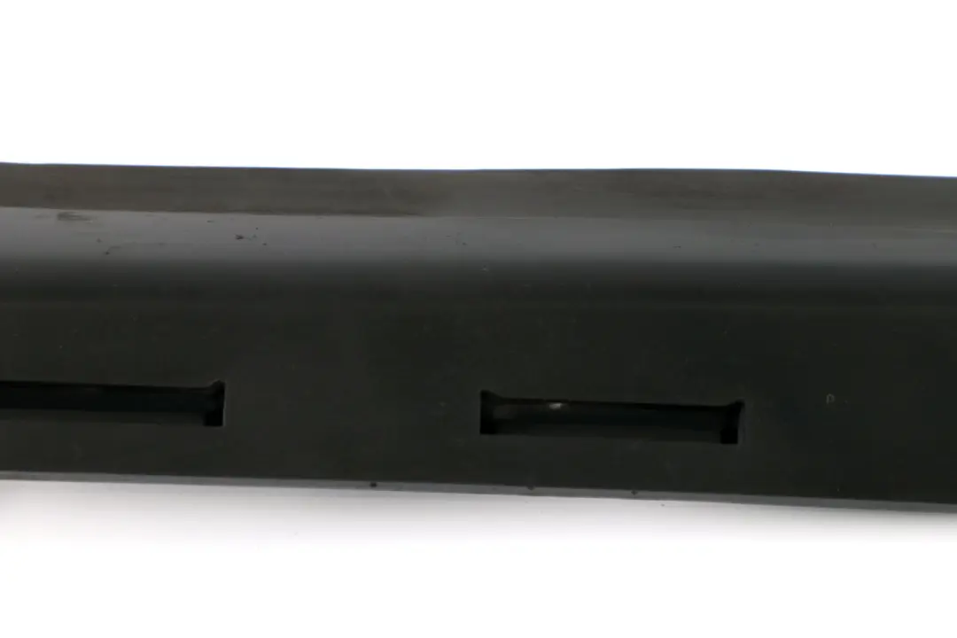 Uszczelka Komory Silnika Prawa do BMW Z4 E85 E86 o numerze 7039674 BMW Z4 E85 E86 Uszczelka Komory Silnika Prawa - SKU 7039674 - Numer Części 7039674