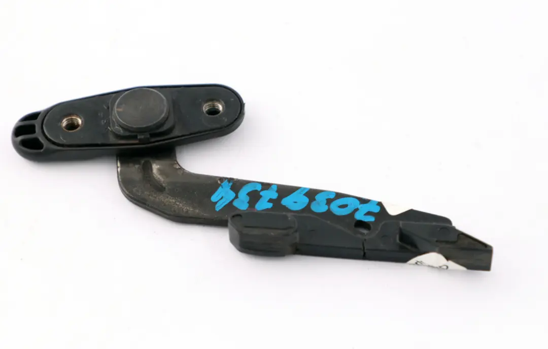 Supporto esterno tetto apribile destra per Mini R50 R53 con numero di parte 7039734 Mini R50 R53 Supporto esterno tetto apribile destra - SKU 7039734 - Numero di parte 7039734