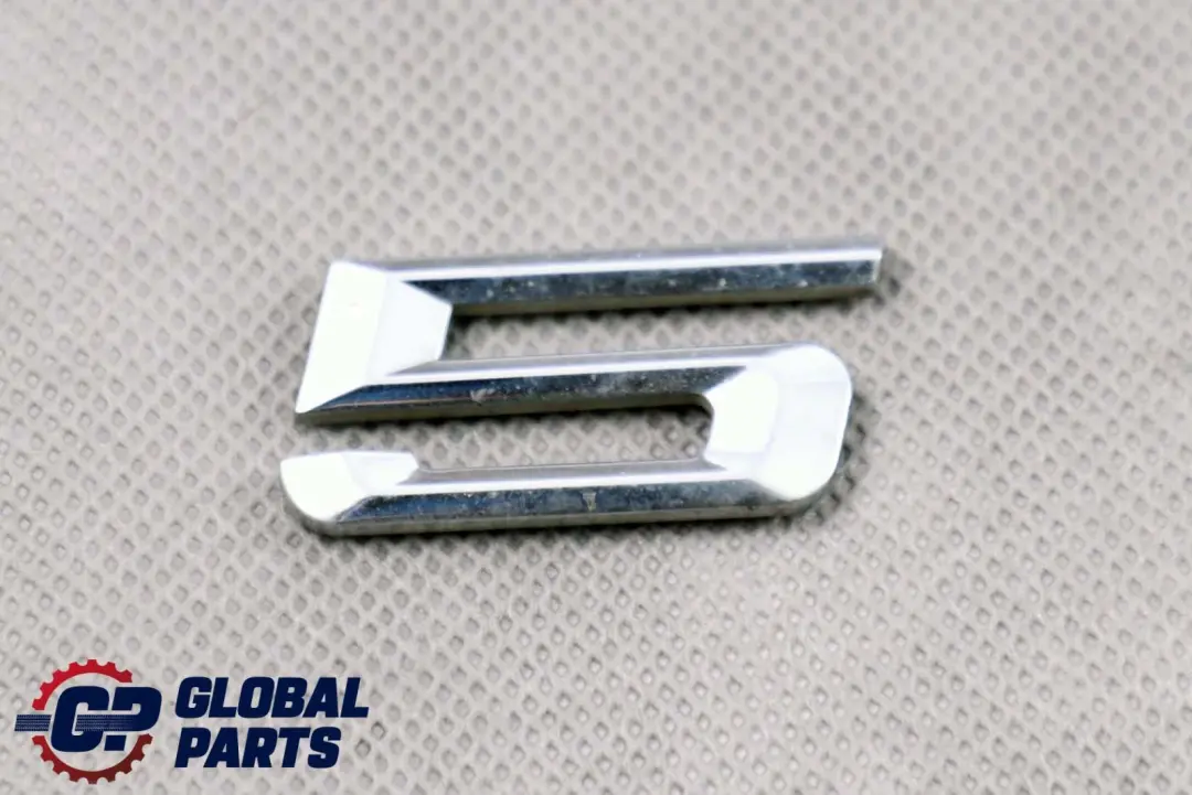 BMW Serie 5 E60 E60N E61 LCI Lettering Logo Emblema Inscripción 525i - SKU 7039784 - Número de pieza 51147039784