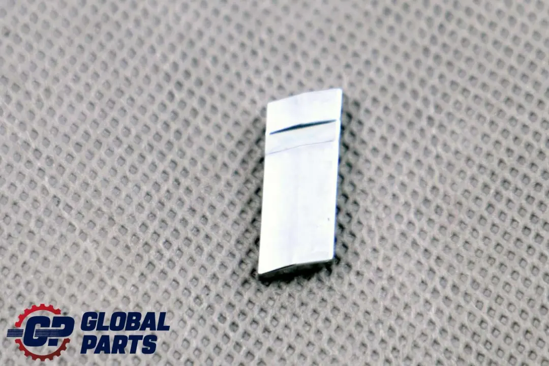 Stemma Scritta Posteriore 525i per BMW E60 E60N E61 LCI con numero di parte 51147039784 BMW E60 E60N E61 LCI Stemma Scritta Posteriore 525i - SKU 7039784 - Numero di parte 51147039784