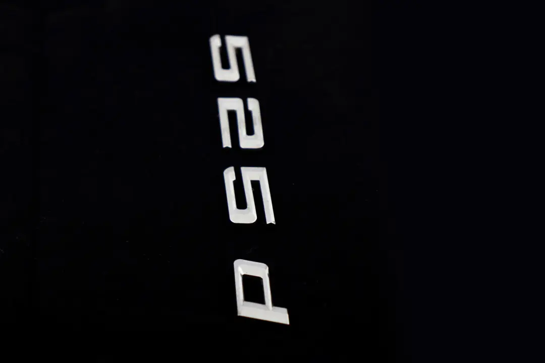 BMW 5 Series E60 E60N E61 LCI Lettering Logo Emblem Inscription 525d - SKU 7039785 - Part number 7039785