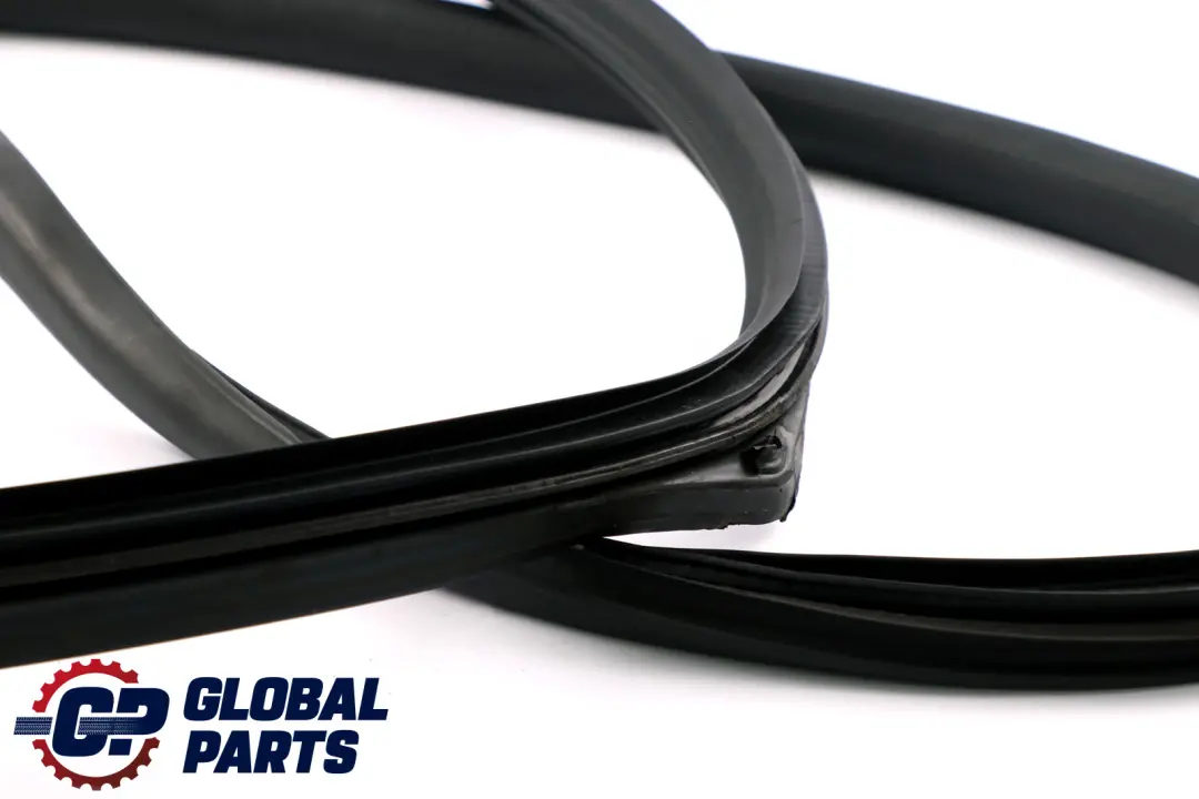 Front Left N/S Door Rubber Seal Gasket to Mini Cooper One R50 R53 R56 with Part number 7151383 Mini Cooper One R50 R53 R56 Front Left N/S Door Rubber Seal Gasket - SKU 7039863 - Part number 7151383