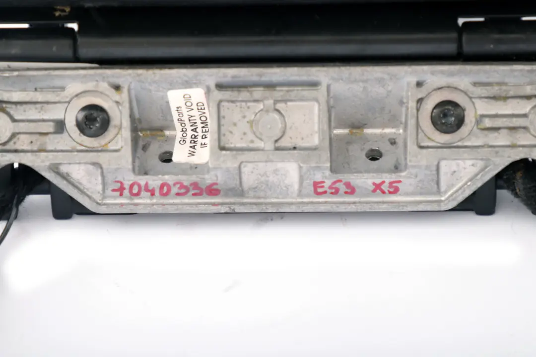 Reihe E53 Mittelarmlehne SCHWARZ BLACK Motorola 5116 für BMW X5 mit Teilenummer 7040336 BMW X5 Reihe E53 Mittelarmlehne SCHWARZ BLACK Motorola 5116 - SKU 7040336 - Teilenummer 7040336