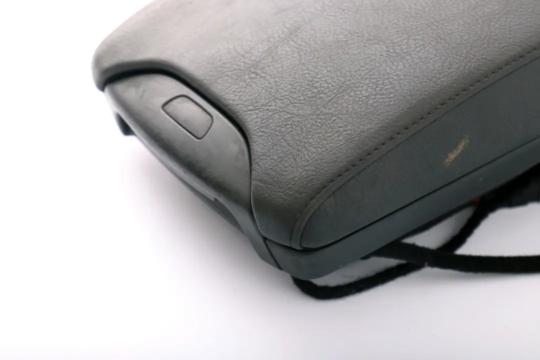 Centre Arm Rest Leather Schwarz Black Motorola to BMW X5 Series E53 with Part number 7040336 BMW X5 Series E53 Centre Arm Rest Leather Schwarz Black Motorola - SKU 7040336 - Part number 7040336