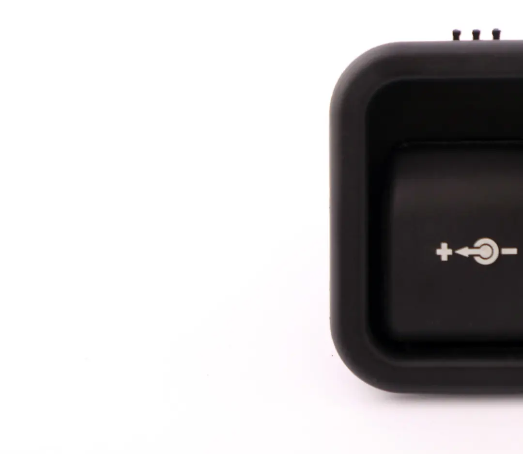 Zigarettenanzünder BMW E60 E63 E64 E83 Halterung Rahmen für mit Teilenummer 7040621 Zigarettenanzünder BMW E60 E63 E64 E83 Halterung Rahmen - SKU 7040621 - Teilenummer 7040621