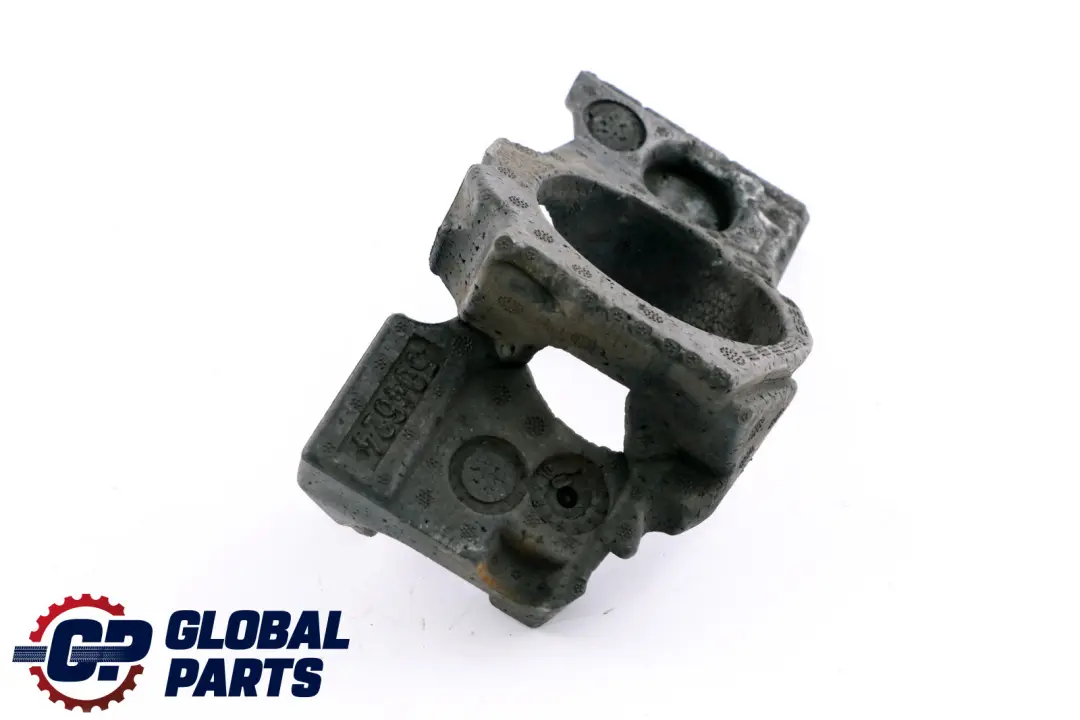 Uszczelka przedniego kanału powietrza do BMW E65 E66 o numerze 7042080 BMW E65 E66 Uszczelka przedniego kanału powietrza - SKU 7042080 - Numer Części 7042080