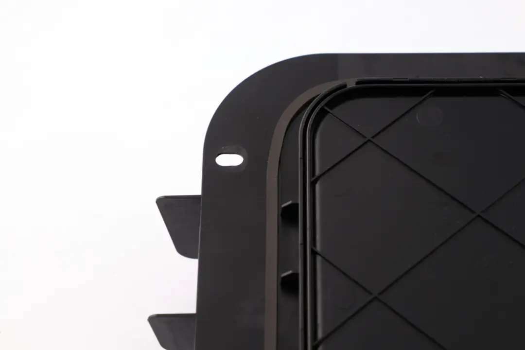 Cassette Oddments Tray Storage Compartment to BMW E63 E64 LCI with Part number 7042309 BMW E63 E64 LCI Cassette Oddments Tray Storage Compartment - SKU 7042309 - Part number 7042309