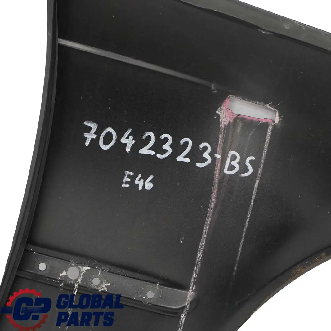 Seitenwand Vorne Links Kotflügel Black Sapphire Schwarz - 475 für BMW 3 er E46 mit Teilenummer 7042323 BMW 3 er E46 Seitenwand Vorne Links Kotflügel Black Sapphire Schwarz - 475 - SKU 7042323-BS - Teilenummer 7042323