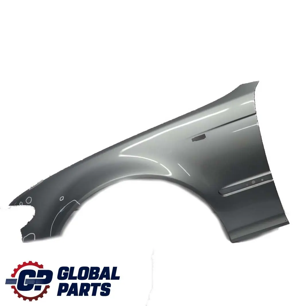 Seitenwand Vorne Links Kotflügel Silbergrau Metallic - A08 für BMW 3 er E46 mit Teilenummer 7042323 BMW 3 er E46 Seitenwand Vorne Links Kotflügel Silbergrau Metallic - A08 - SKU 7042323-SBG - Teilenummer 7042323