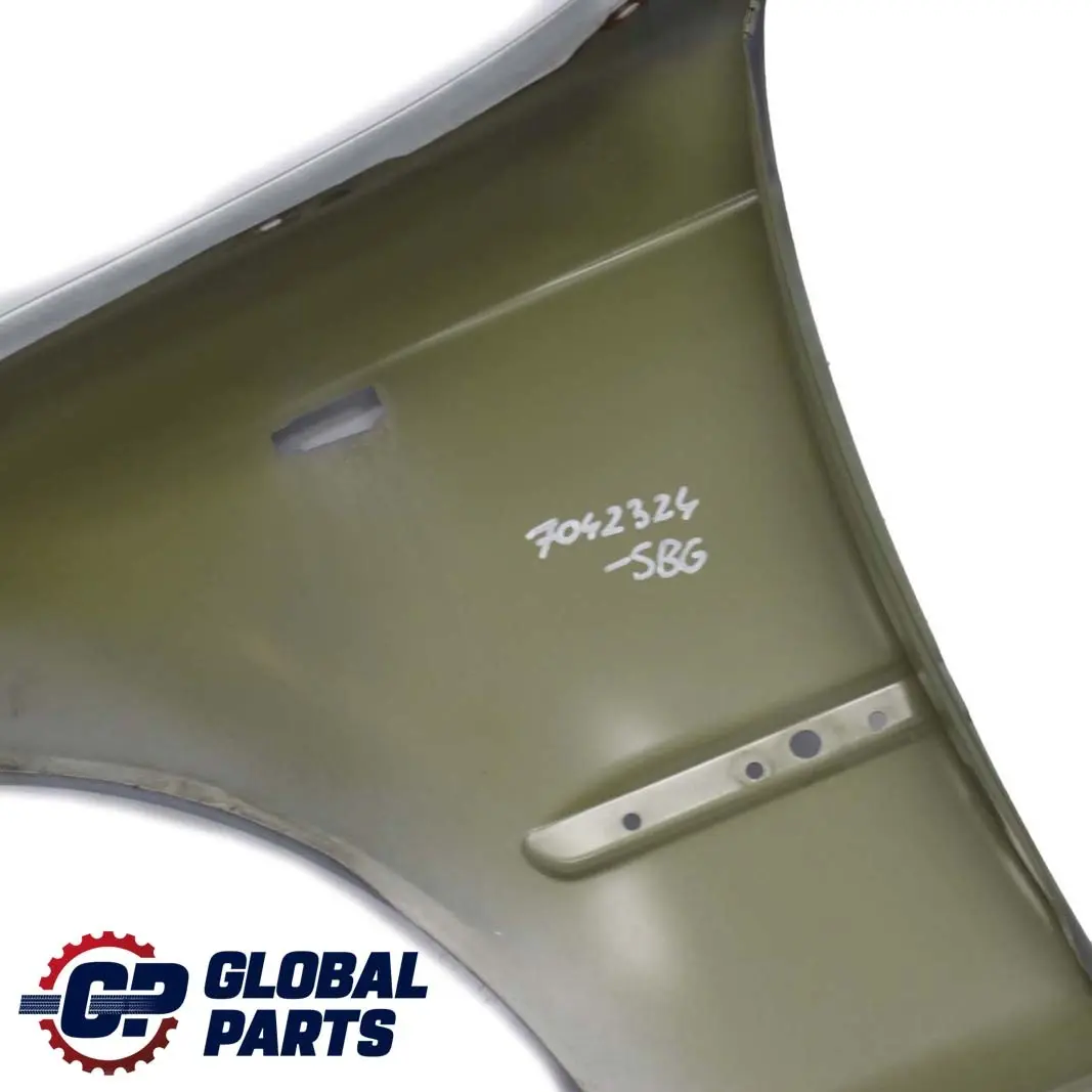 Seitenwand Vorne Links Kotflügel Silbegrau A08 für BMW 3 E46 Limousine Touring mit Teilenummer 7042324 BMW 3 E46 Limousine Touring Seitenwand Vorne Links Kotflügel Silbegrau A08 - SKU 7042324-SBG - Teilenummer 7042324