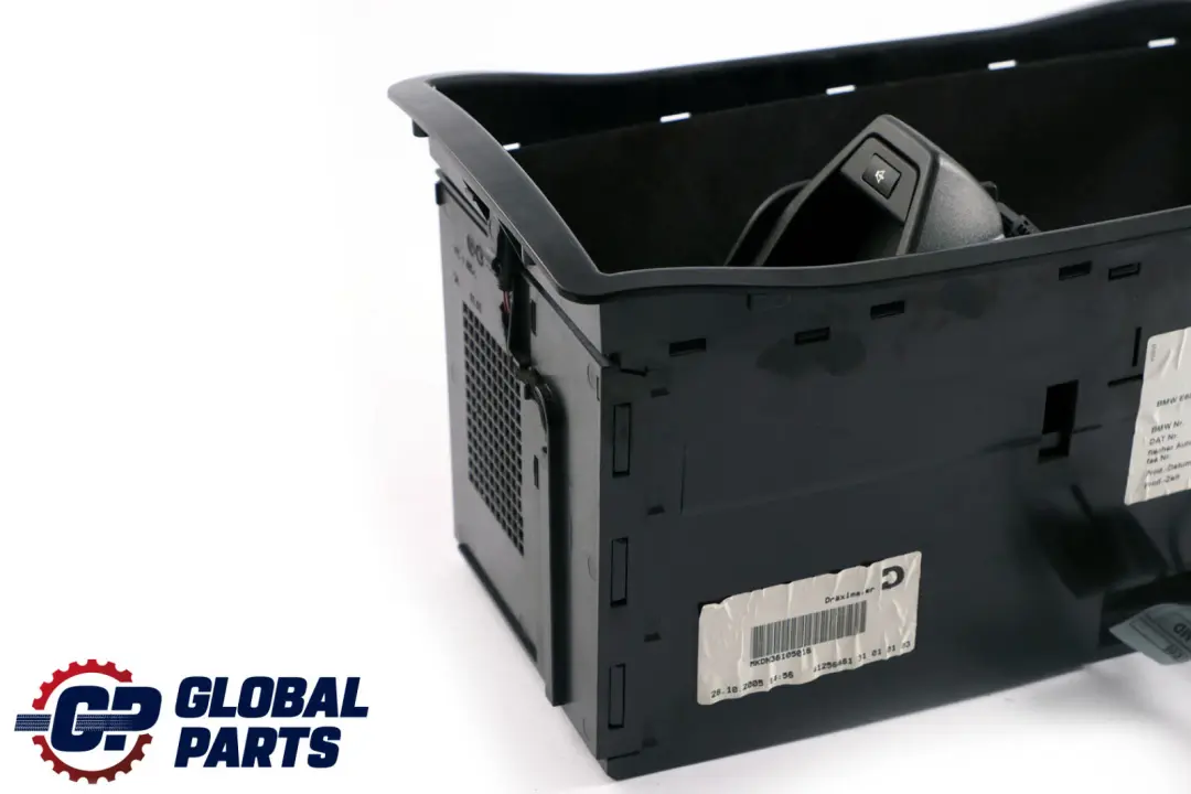 Consola Central Bandeja Apoyabrazos para BMW Serie 7 E65 E66 E67 con número de pieza 7042555 BMW Serie 7 E65 E66 E67 Consola Central Bandeja Apoyabrazos - SKU 7042555 - Número de pieza 7042555