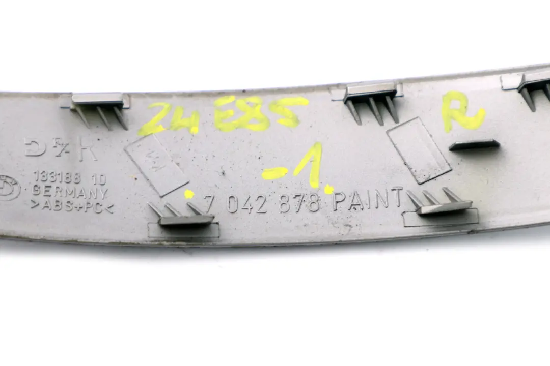 Poignée de porte droite argentée pour BMW Z4 E85 E86 à propos du numéro de pièce 7042878 BMW Z4 E85 E86 Poignée de porte droite argentée - SKU 7042878-1 - Numéro de pièce 7042878