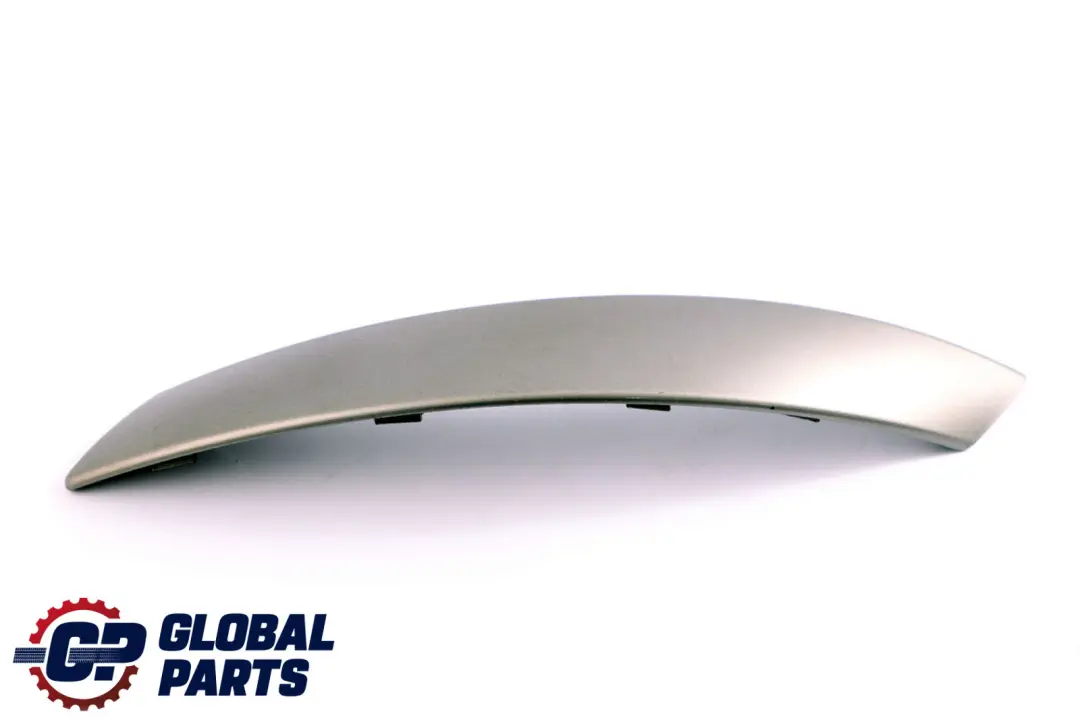 Coperchio Chiusura Maniglia Porta Destra Argento per BMW Z4 E85 E86 con numero di parte 7042878 BMW Z4 E85 E86 Coperchio Chiusura Maniglia Porta Destra Argento - SKU 7042878 - Numero di parte 7042878