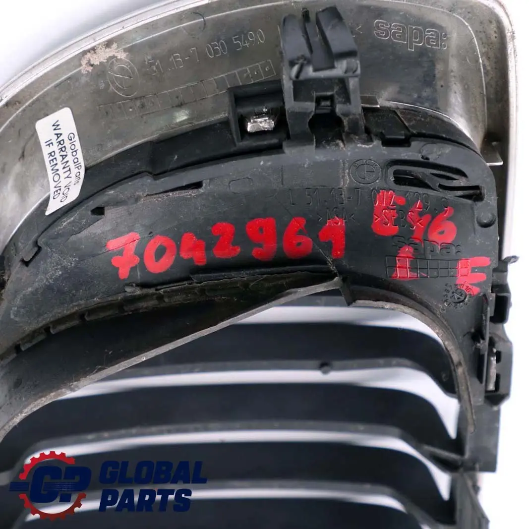 BMW 3 er E46 Limousine Frontstoßstange Ziergitter Links Schwarz Chrom - SKU 7042961 - Teilenummer 7042961