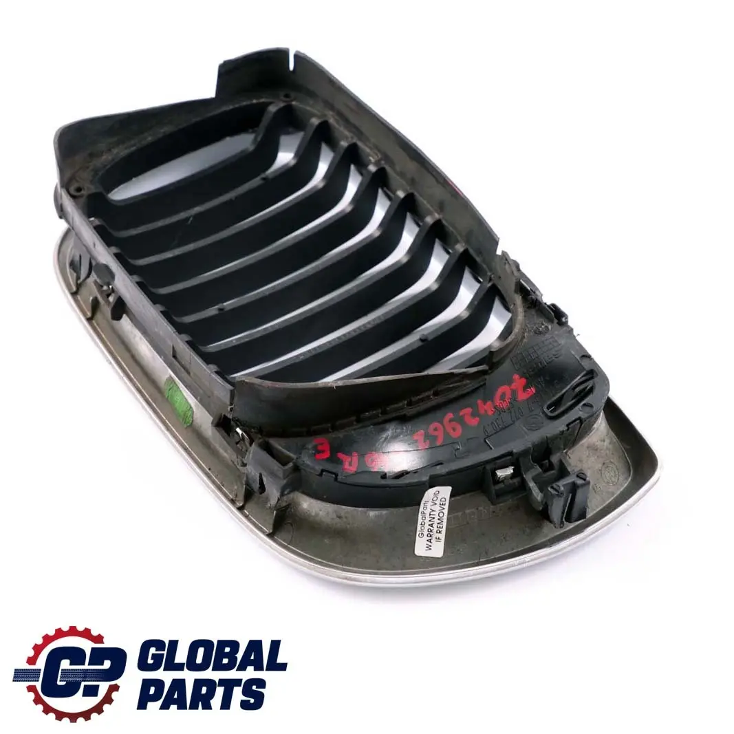 BMW E46 Berline Pare-Chocs Grille Decorative Droite Noir Chrome - SKU 7042962 - Numéro de pièce 7042962