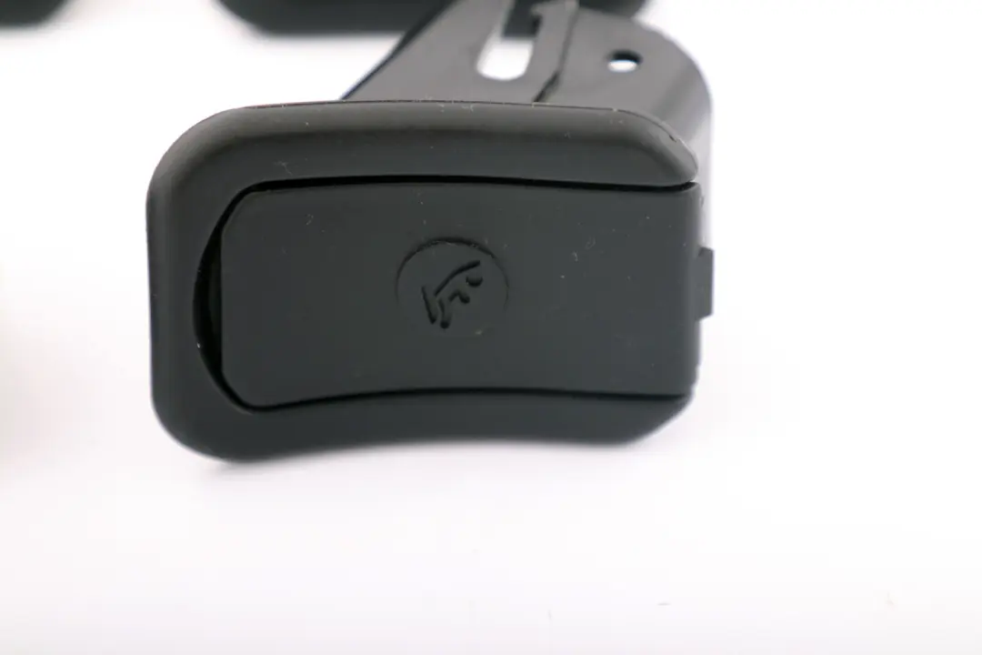 Left Right Isofix Cover Set N/O/S to Mini Cooper R50 R52 R53 Rear Seat with Part number 7043173 Mini Cooper R50 R52 R53 Rear Seat Left Right Isofix Cover Set N/O/S - SKU 7043173 - Part number 7043173