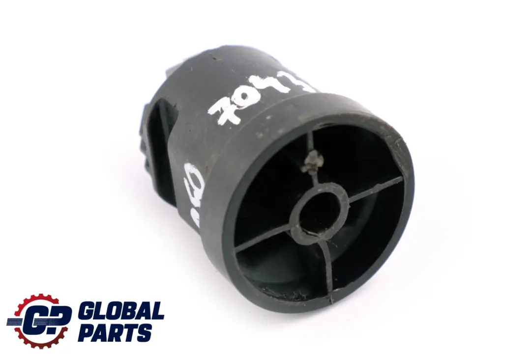 Aufnahme Nabe Ersatzrad für Mini Cooper R50 R52 R56 R58 mit Teilenummer 7043350 Mini Cooper R50 R52 R56 R58 Aufnahme Nabe Ersatzrad - SKU 7043350 - Teilenummer 7043350