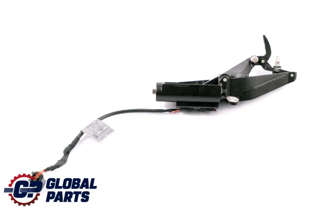 Folding Soft Top Roof Frame Left N/S Arm Hinge Lock to BMW Z4 E85 Roadster with Part number 7043873 BMW Z4 E85 Roadster Folding Soft Top Roof Frame Left N/S Arm Hinge Lock - SKU 7043873 - Part number 7043873