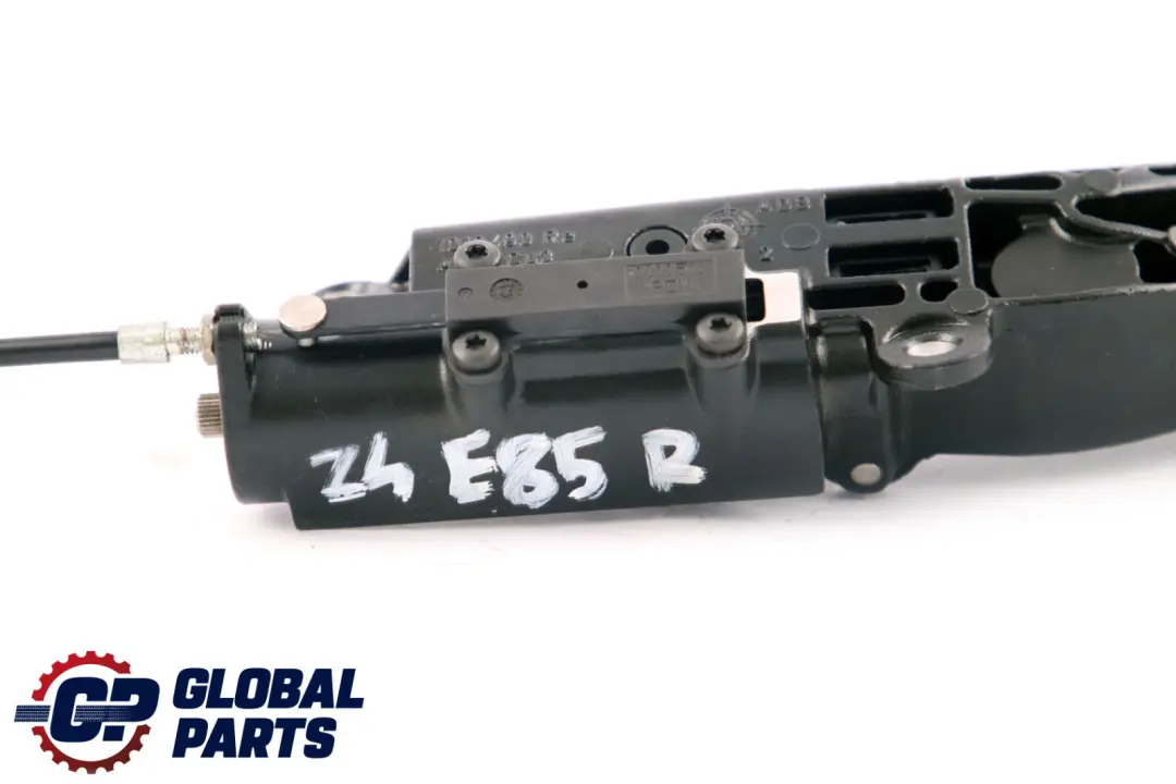 Folding Soft Top Roof Frame Right O/S Arm Hinge Lock to BMW Z4 E85 Roadster with Part number 7043874 BMW Z4 E85 Roadster Folding Soft Top Roof Frame Right O/S Arm Hinge Lock - SKU 7043874-1 - Part number 7043874