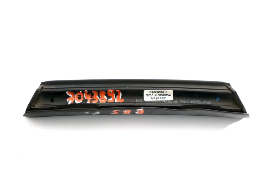 Guarnizione canale anteriore Guida finestra anteriore destra per BMW Z4 E85 con numero di parte 7043892 BMW Z4 E85 Guarnizione canale anteriore Guida finestra anteriore destra - SKU 7043892 - Numero di parte 7043892