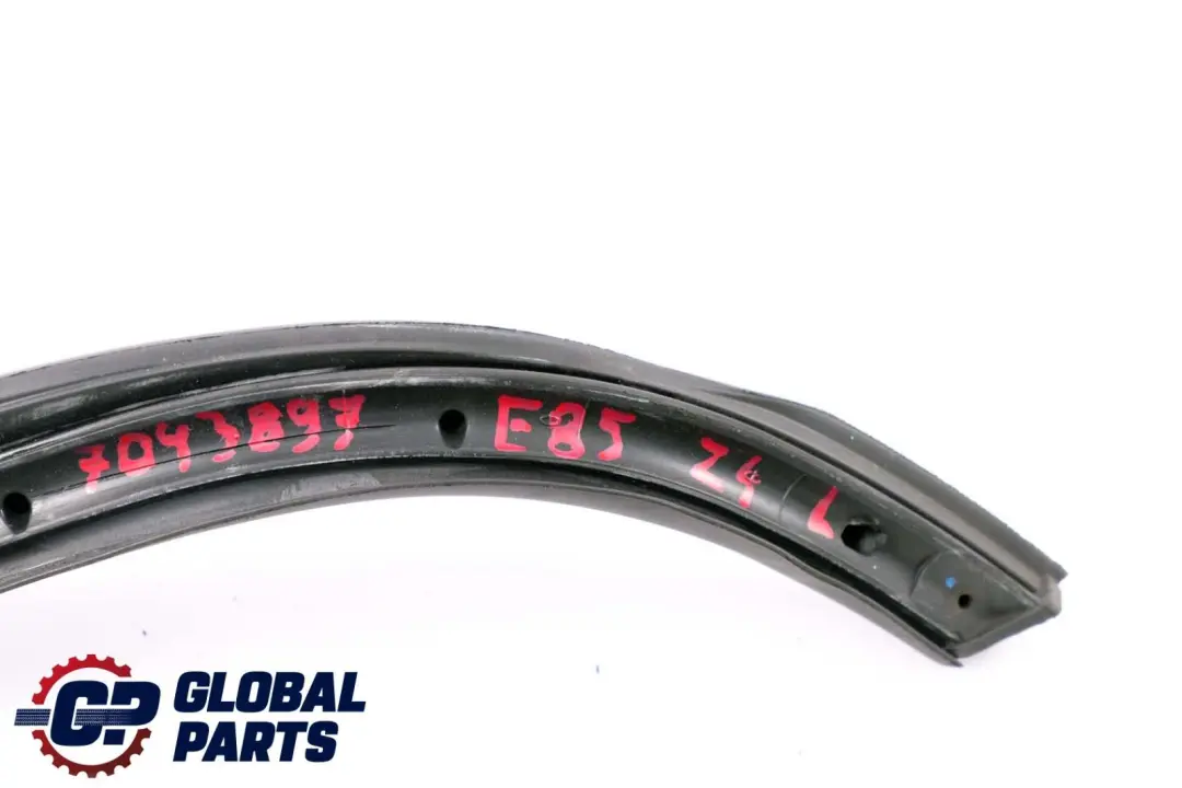 Fensterführung Hinten Links Verdeck 5431 für BMW Z4 er E85 Roadster mit Teilenummer 7043897 BMW Z4 er E85 Roadster Fensterführung Hinten Links Verdeck 5431 - SKU 7043897 - Teilenummer 7043897