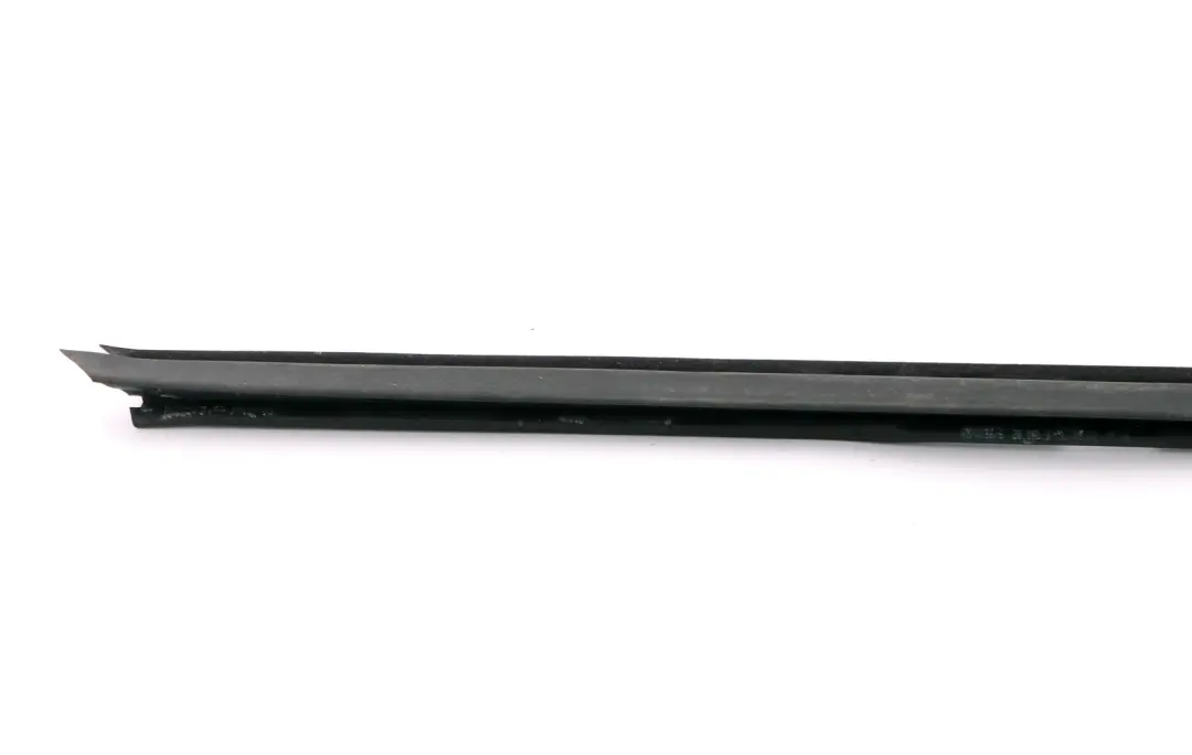 BMW E65 E66 Wewnętrzna lewa uszczelka szyby drzwi - SKU 7044143 - Numer Części 7044143