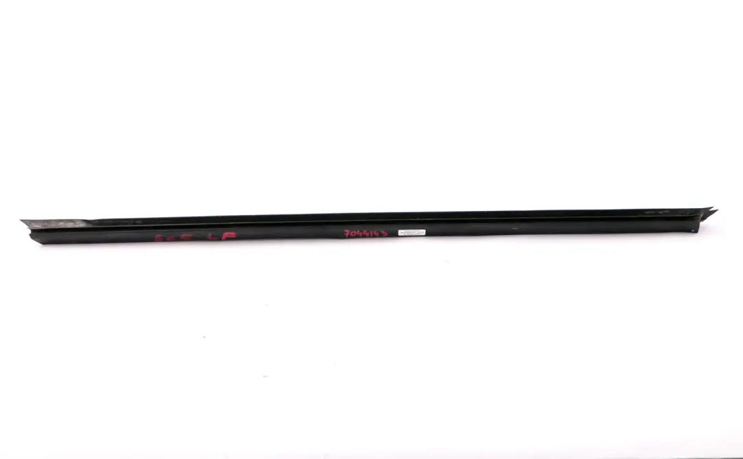 BMW E65 E66 Wewnętrzna lewa uszczelka szyby drzwi - SKU 7044143 - Numer Części 7044143