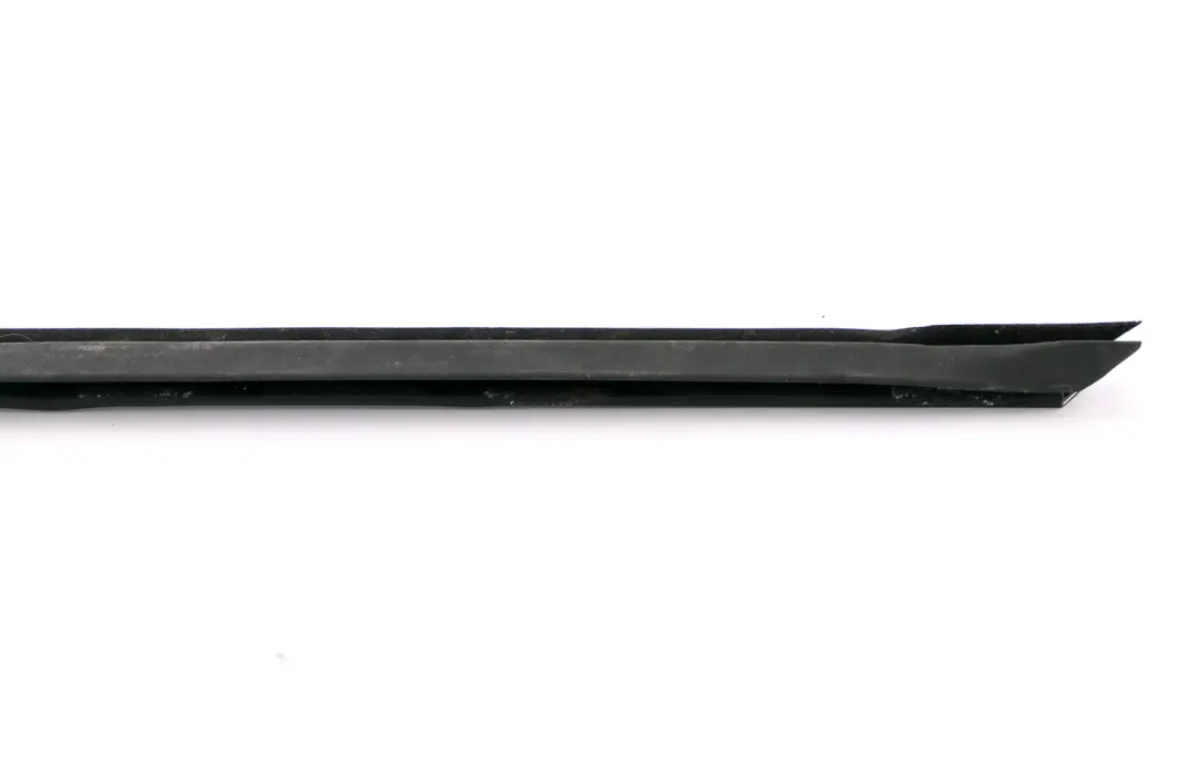 BMW E65 E66 Wewnętrzna lewa uszczelka szyby drzwi - SKU 7044143 - Numer Części 7044143