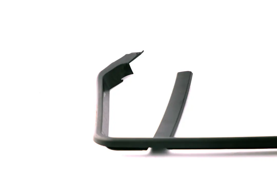 Tapa Marco Ventana Puerta Trasera Derecha para BMW E61 LCI con número de pieza 7044178 BMW E61 LCI Tapa Marco Ventana Puerta Trasera Derecha - SKU 7044178 - Número de pieza 7044178