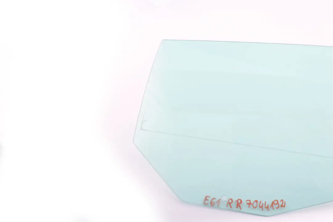 Szyba Boczna Drzwi Prawa Przednia Prawy Przód AS2 do BMW 5 E61 o numerze 7044192 BMW 5 E61 Szyba Boczna Drzwi Prawa Przednia Prawy Przód AS2 - SKU 7044192 - Numer Części 7044192