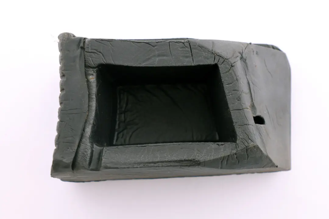 Inserto de Relleno Aislamiento Acustico Delantero Derecho para Mini R50 R52 con número de pieza 7044242 Mini R50 R52 Inserto de Relleno Aislamiento Acustico Delantero Derecho - SKU 7044242 - Número de pieza 7044242