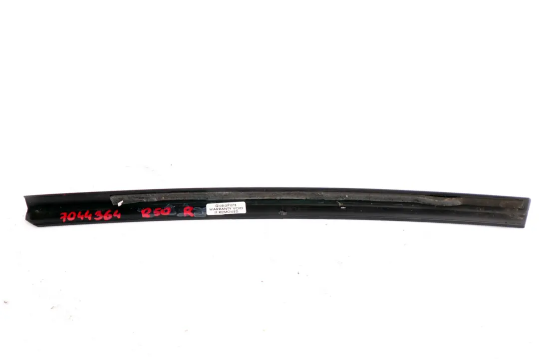 Deckelsäule B TĂĽr rechts Schwarz Black 5136 für Mini Cooper R50 R53 mit Teilenummer 7044364 Mini Cooper R50 R53 Deckelsäule B TĂĽr rechts Schwarz Black 5136 - SKU 7044364 - Teilenummer 7044364