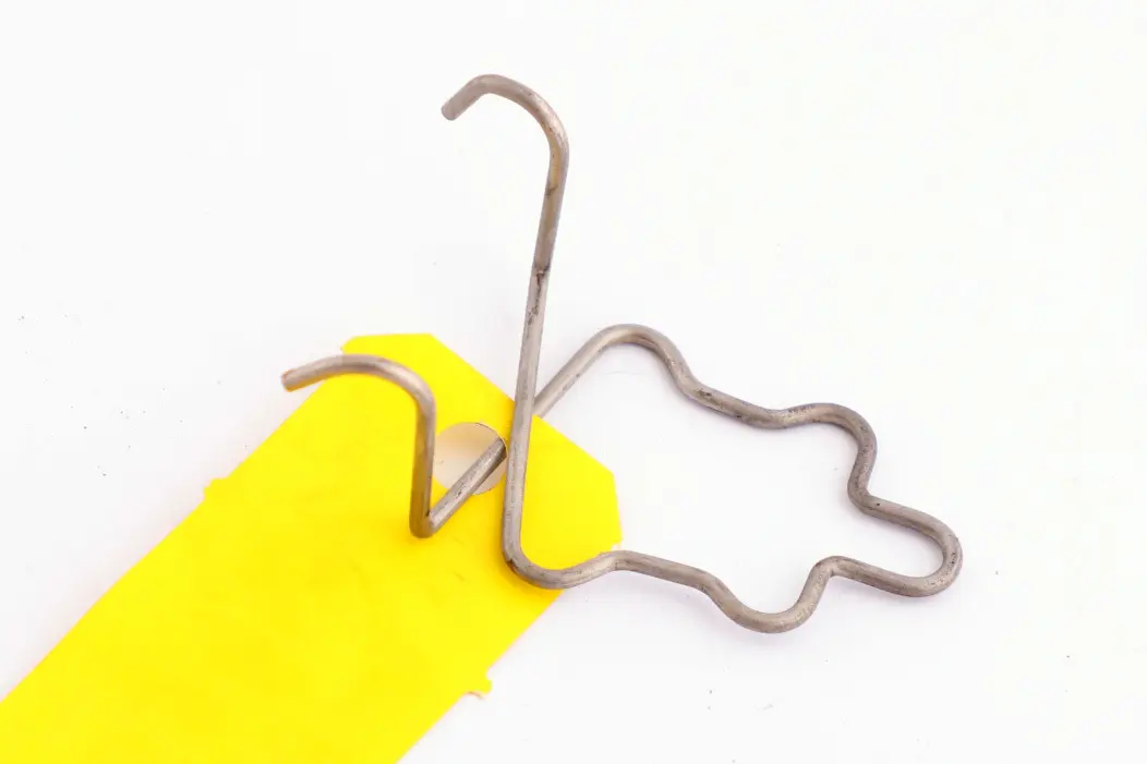 Interior Cuerpo Trasero Rueda de Repuesto Muelle para Mini Cooper One R50 R52 R56 R58 con número de pieza 7044685 Mini Cooper One R50 R52 R56 R58 Interior Cuerpo Trasero Rueda de Repuesto Muelle - SKU 7044685 - Número de pieza 7044685