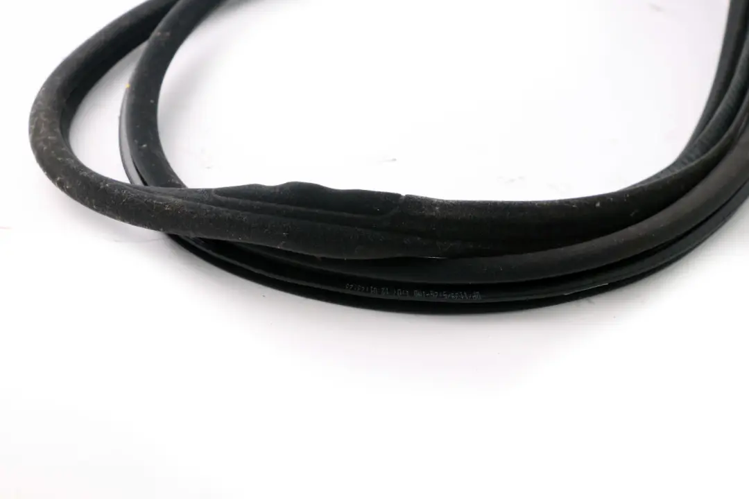 Protection des Bords Porte avant Gauche Droite pour BMW 7 E65 E66 à propos du numéro de pièce 7044943 BMW 7 E65 E66 Protection des Bords Porte avant Gauche Droite - SKU 7044943 - Numéro de pièce 7044943