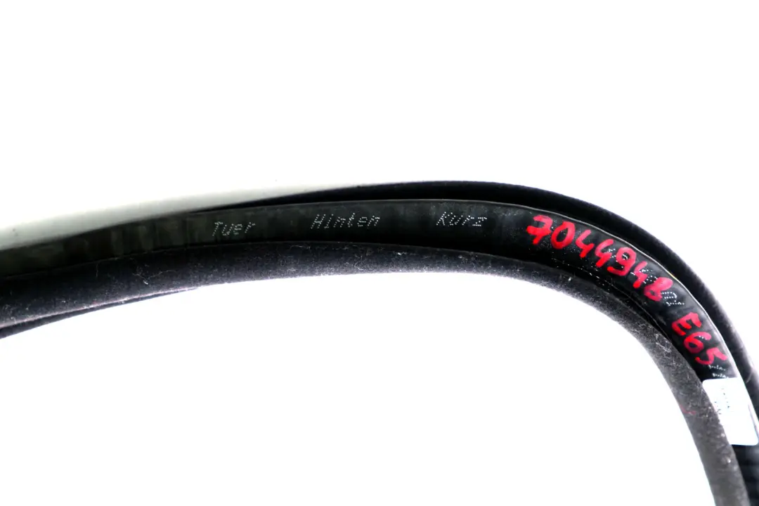Uszczelka Drzwi Tylnych Tył do BMW E65 E66 o numerze 7044948 BMW E65 E66 Uszczelka Drzwi Tylnych Tył - SKU 7044948 - Numer Części 7044948