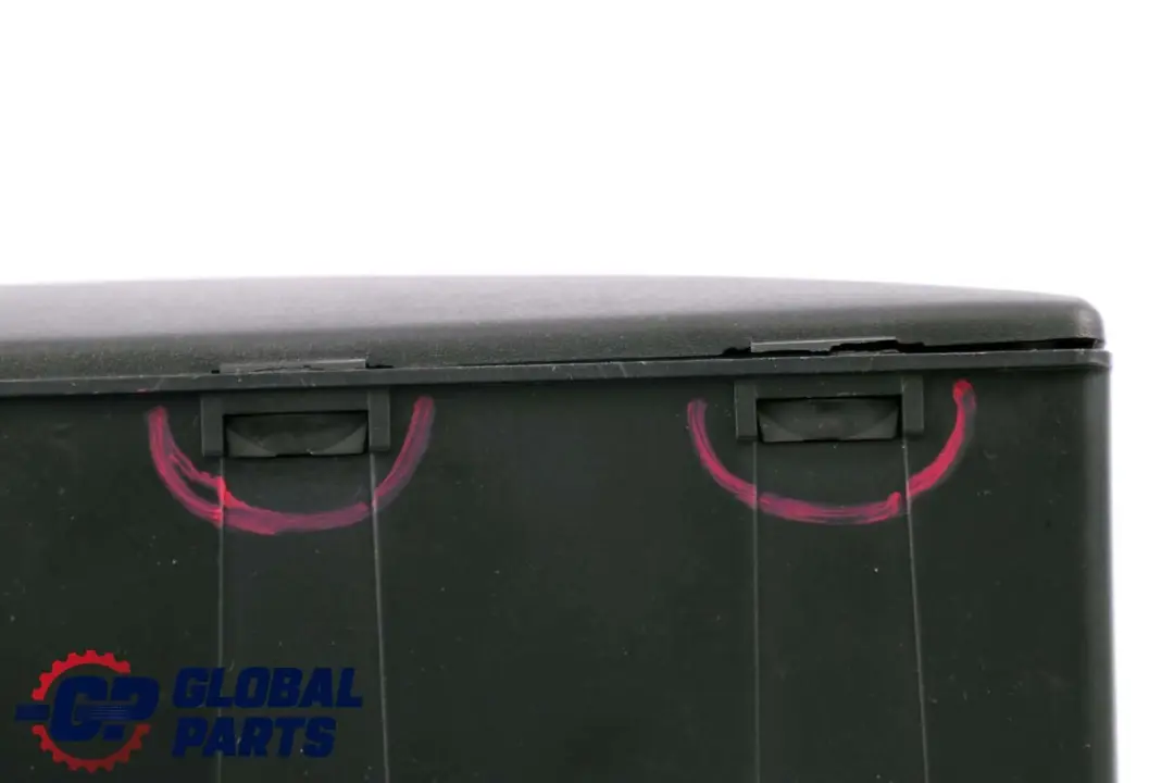 Montaje Botiquin De Emergencia Caja para BMW X5 X3 E53 E83 E46 con número de pieza 7044958 BMW X5 X3 E53 E83 E46 Montaje Botiquin De Emergencia Caja - SKU 7044958-3 - Número de pieza 7044958