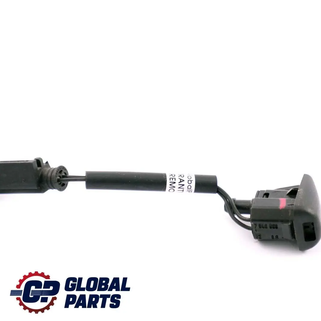 BMW E60 E61 Spray Nozzle Windscreen Washer 7132969 - SKU 7046060-1 - Part number 7046060