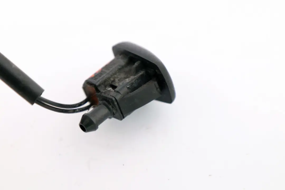 BMW 5 E60 E61 Spray Nozzle Windscreen Washer Heated Left Right N/O/S - SKU 7046060 - Part number 7046060