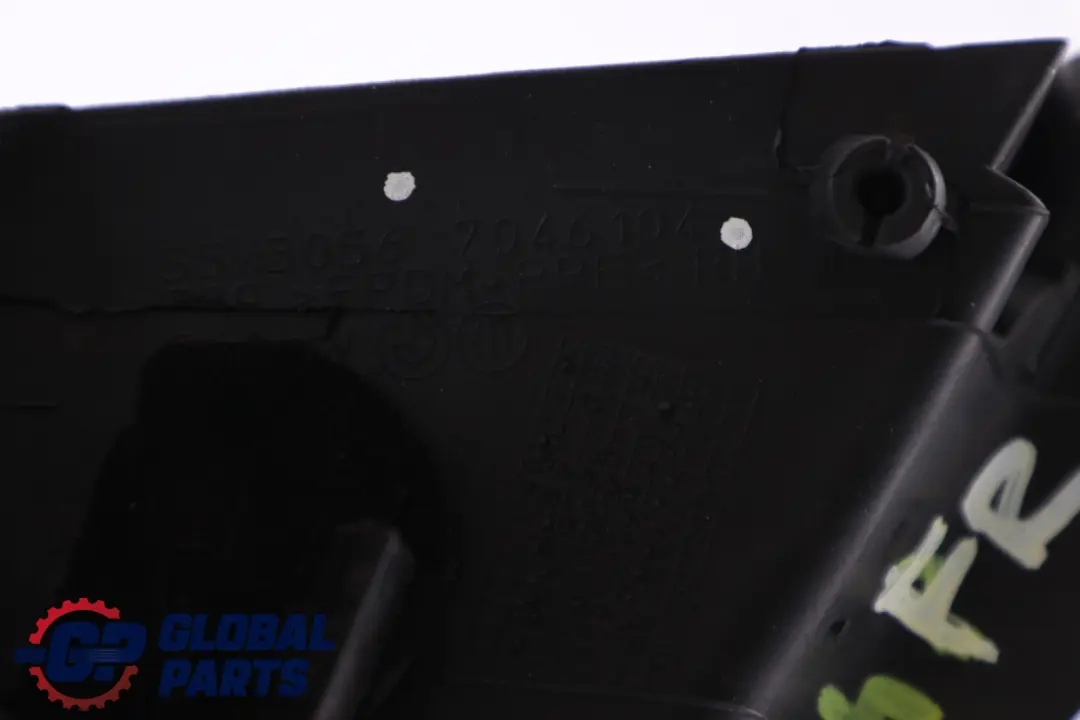 Schachtabdichtung Interno Porta Anteriore Destra per BMW Z4 E89 con numero di parte 7046104 BMW Z4 E89 Schachtabdichtung Interno Porta Anteriore Destra - SKU 7046104 - Numero di parte 7046104