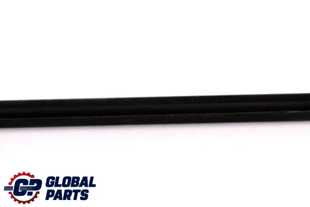BMW Z4 E89 Plaque D'egout Exterieur Porte devant A Droite - SKU 7046106 - Numéro de pièce 7046106