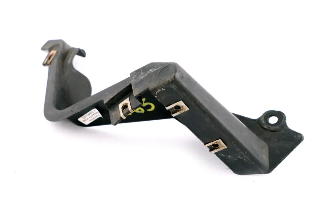 Deckel Unterbodenverkleidung Links für BMW 7 er E65 E66 mit Teilenummer 7046767 BMW 7 er E65 E66 Deckel Unterbodenverkleidung Links - SKU 7046767 - Teilenummer 7046767