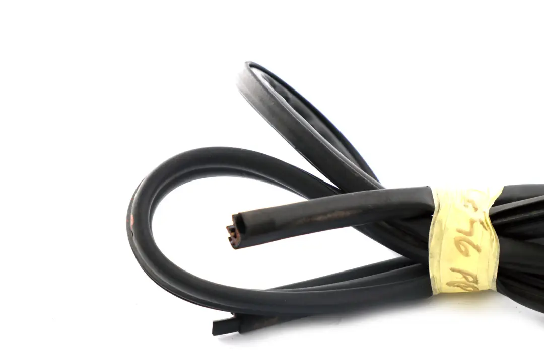 BMW E46 Joint de Porte Caoutchouc Bord Avant Gauche Droite - SKU 7047341 - Numéro de pièce 7047341