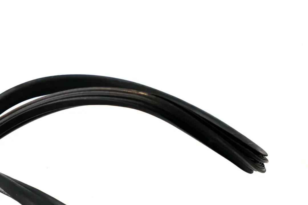 BMW 3 Series E46 Rear Left Right N/O/S Side Window Edge Protection Seal - SKU 7047349 - Part number 7047349