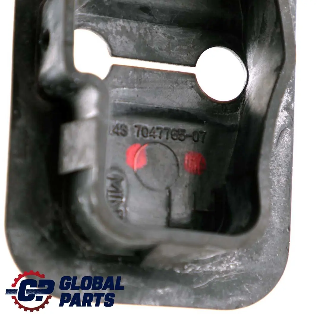 Finisher Cover Catch Bracket Left N/S to Mini Cooper One R50 R53 with Part number 7047765 Mini Cooper One R50 R53 Finisher Cover Catch Bracket Left N/S - SKU 7047765 - Part number 7047765