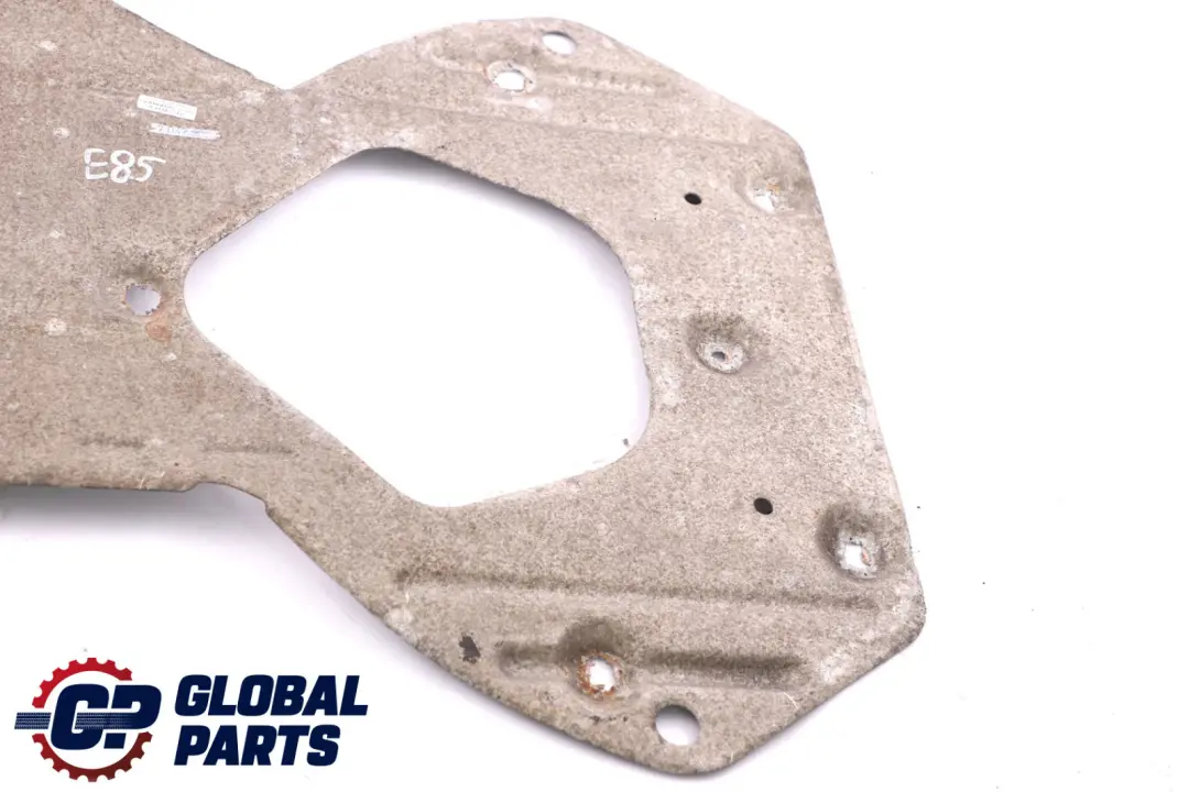 Blacha płyta osłona izolacja termiczna do BMW E85 E86 o numerze 7047808 BMW E85 E86 Blacha płyta osłona izolacja termiczna - SKU 7047808 - Numer Części 7047808