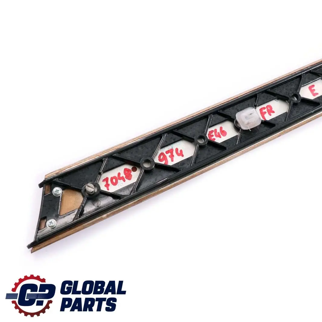 BMW E46 Baguette de Bois Porte avant Droite Bouleau 5145 - SKU 7048974 - Numéro de pièce 7048974