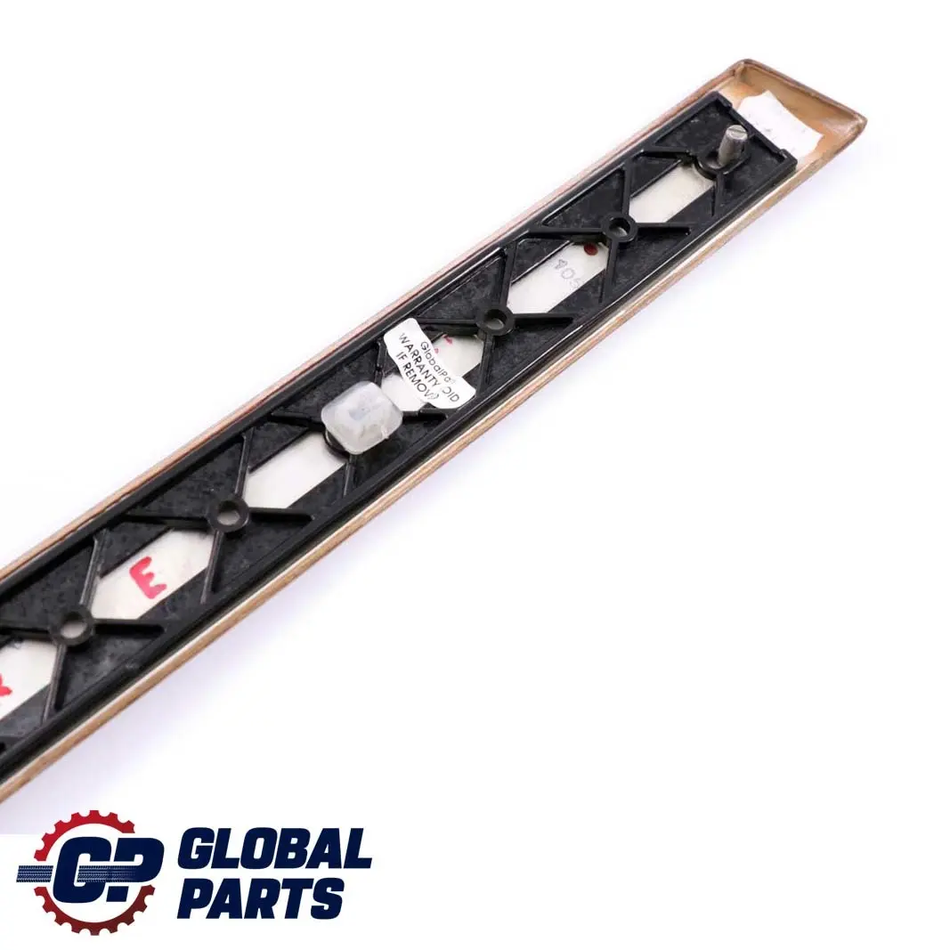 BMW E46 Baguette de Bois Porte avant Droite Bouleau 5145 - SKU 7048974 - Numéro de pièce 7048974